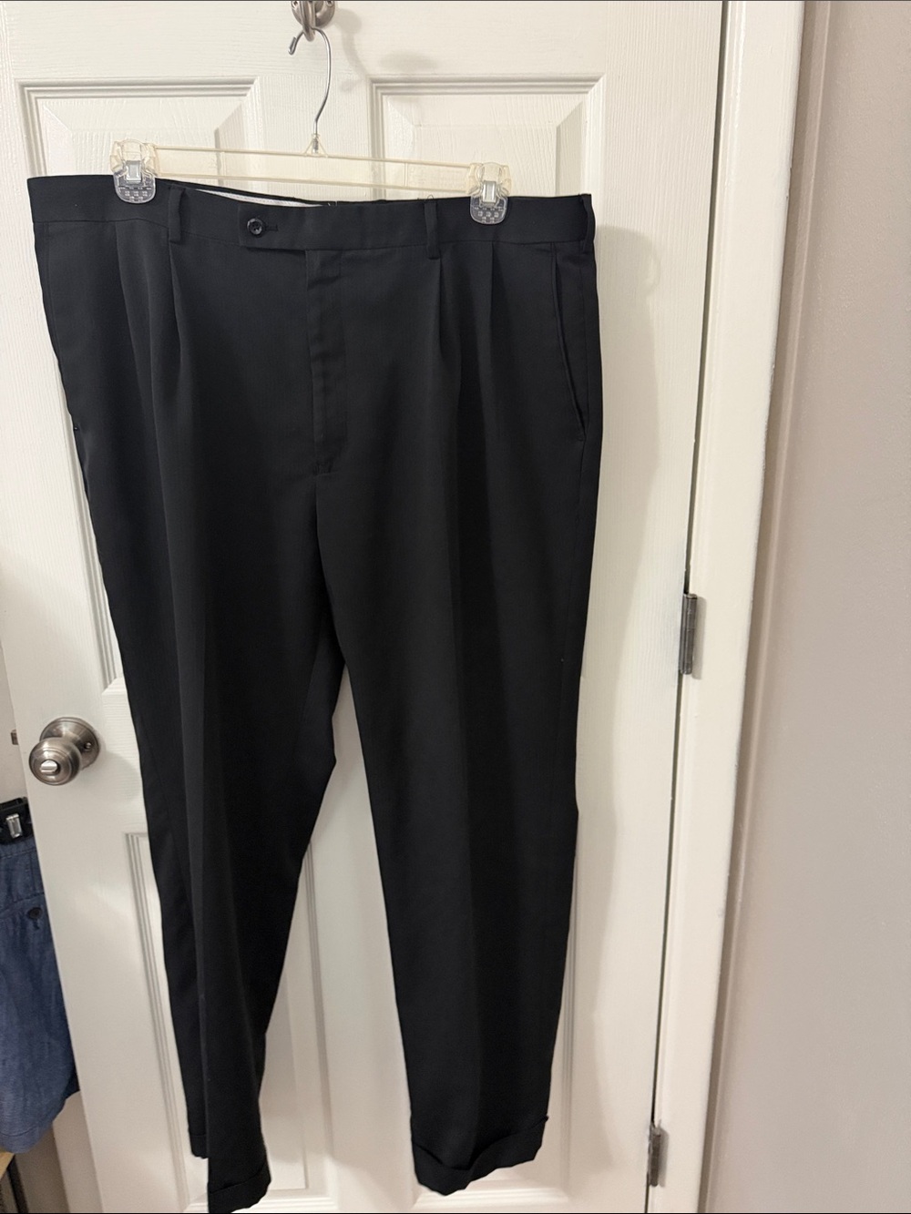 Louis Raphael Black Pleated Dress Pants